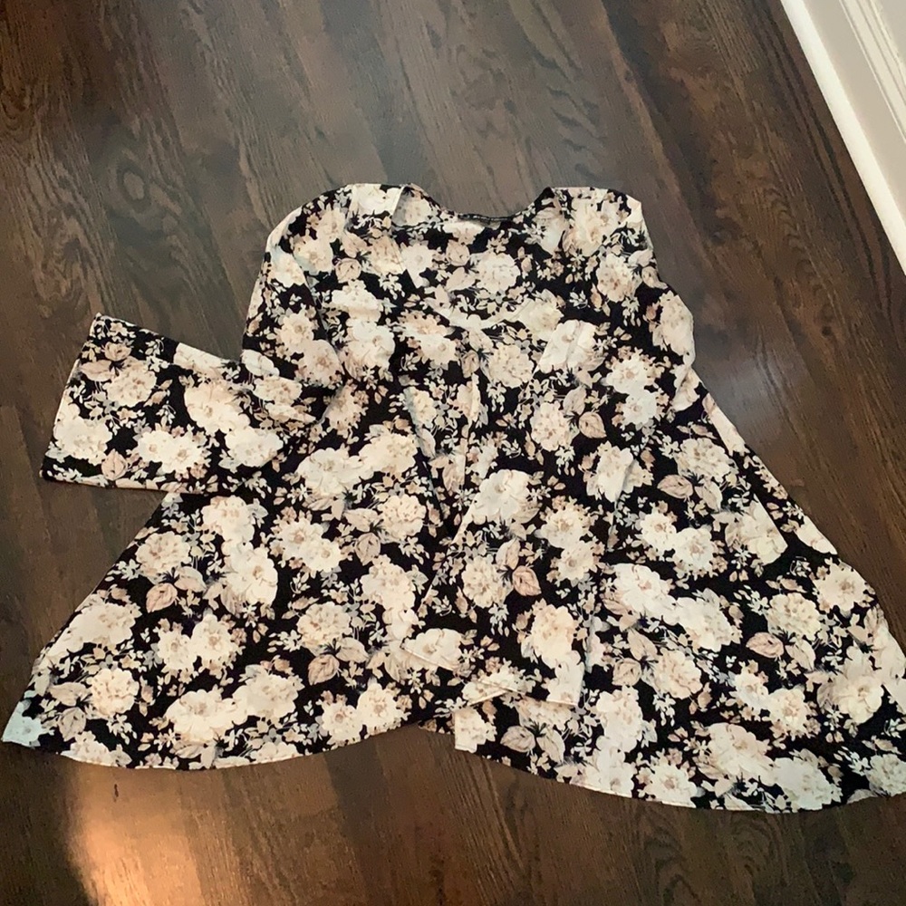 Black and cream top